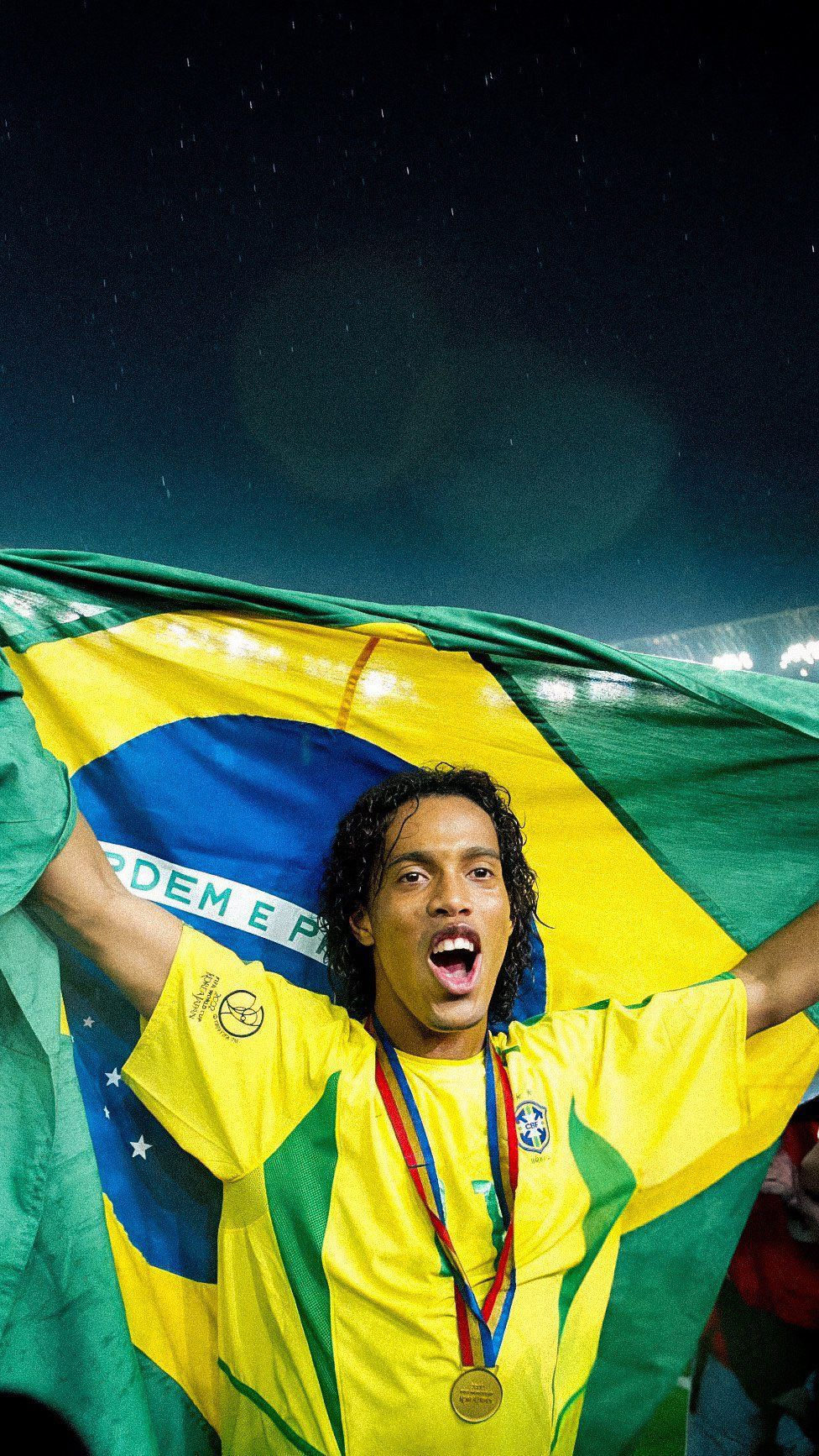 Ronaldinho celebrando con la selección de Brasil